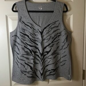 Chico’s Zenergy Gray Studded Animal Print V-Neck Tank Top - L